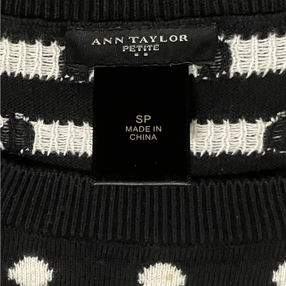 Ann Taylor Petite Sweater -EF - Picture 4 of 6